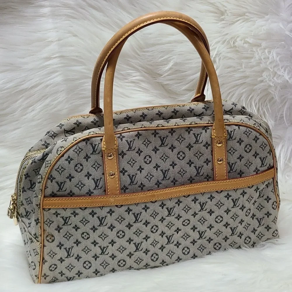 💯 Authentic Louis Vuitton Mini Lin Handbag🍀